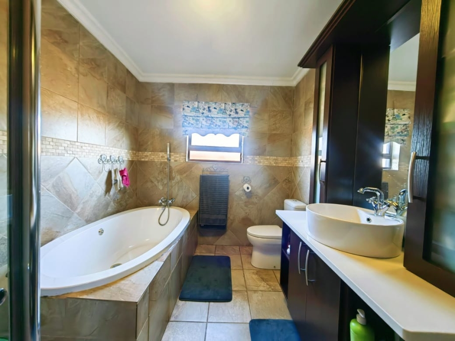 3 Bedroom Property for Sale in Grimbeeck Park North West